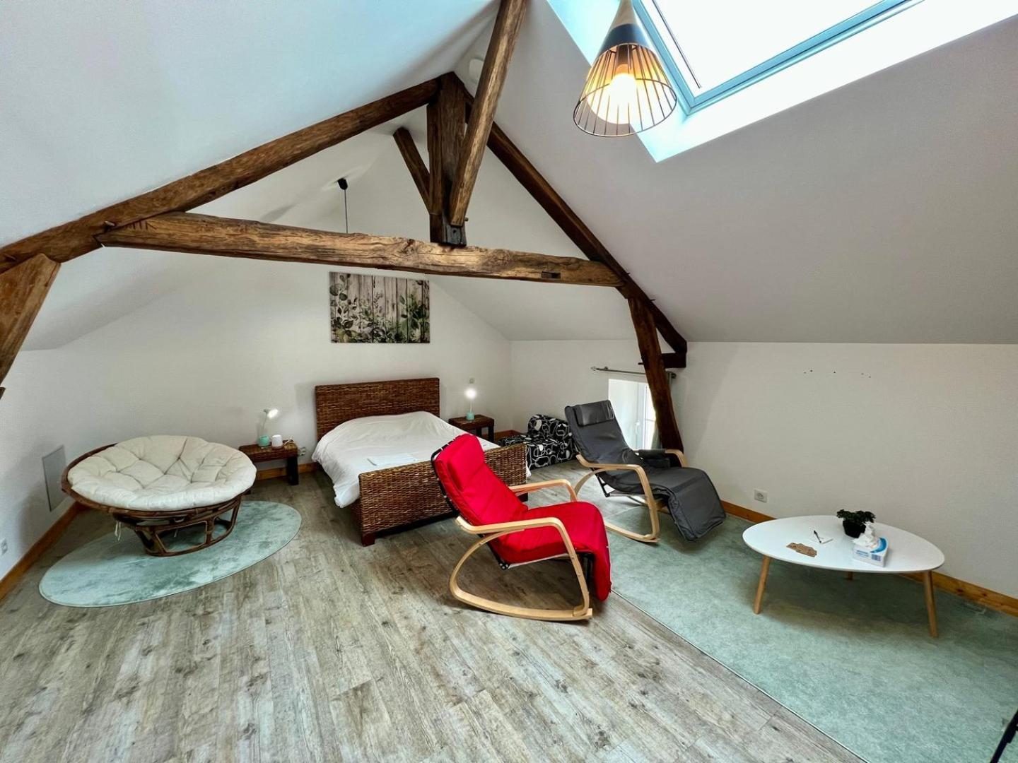 Chez Marcel - Maison 3 Chambres Lussac les Chateaux Bagian luar foto